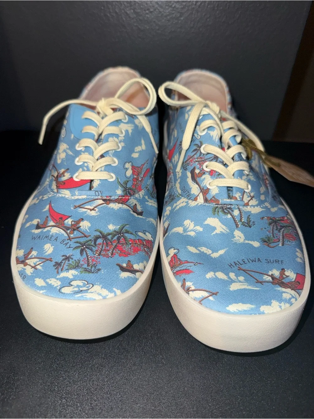 🆕 OluKai x Kahala Tradewind Ocean Spray Sneakers Men’s Sizes 9, 11.5